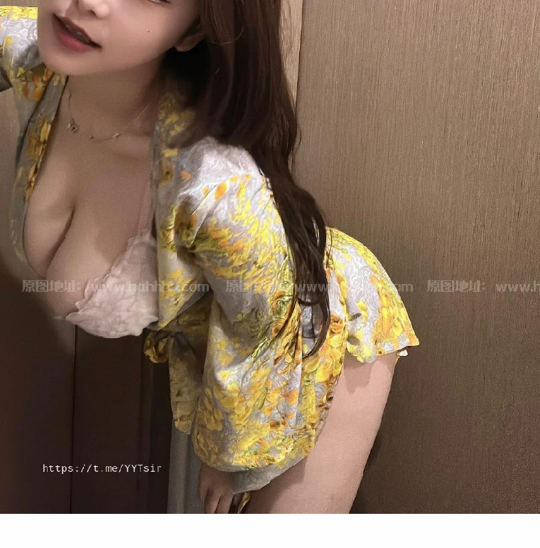 图片[2]-奶雯—抖音B站网红微密圈【1G】-幻想写真